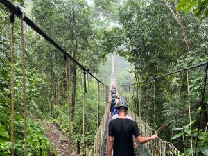 Cultural Immersion: Our teen clients develop leaderships skills and learn new skills as part of therapy as they work to strengthen their mental health through new experiences - Exploring Belize.